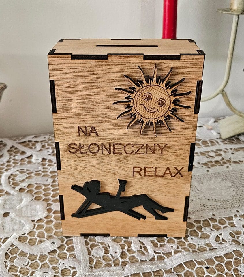 drewniana-skarbonka-3d-na-wakacje-sloneczny-relax-loka-art-studio-uk