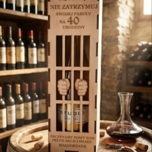 Personalizowane Pudełko na Alkohol „Więzienie” – Prezent na 18, 30, 40, 50 Urodziny -Skrzynka na alkohol- Zabawny Upominek UK