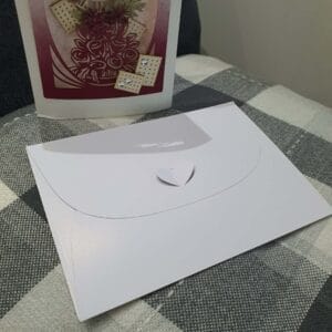 Elegancka Kartka Urodzinowa z Motywem Zegara – Ręcznie Zdobiona Pamiątka